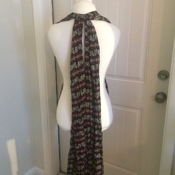 Black red and white Romper - Picture 3 of 3